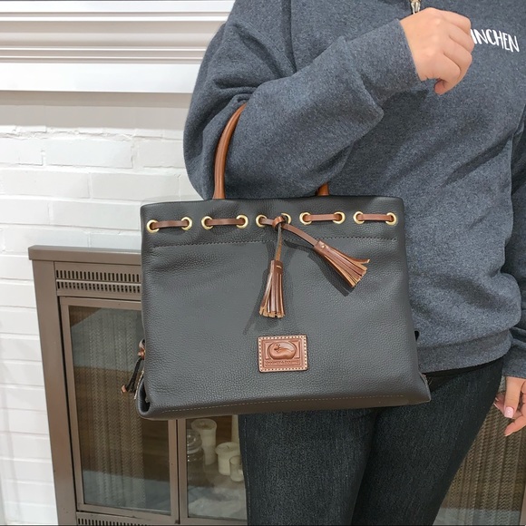 DOONEY & BOURKE TASSEL TOTE - Picture 4 of 8